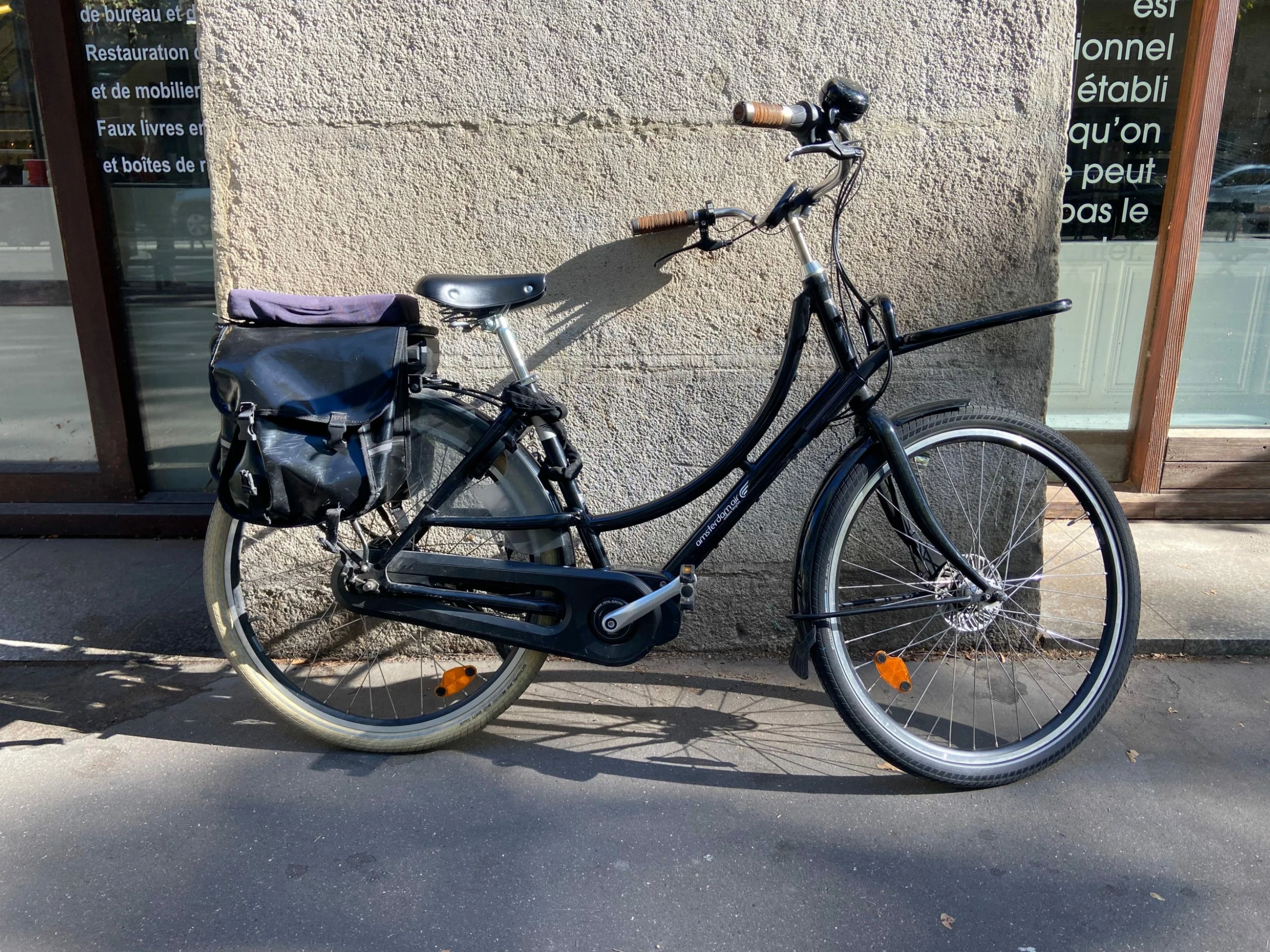 Vélo Hollandais électrique Noir Amsterdam Air