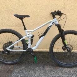 Vélo Cube Stéréo 120